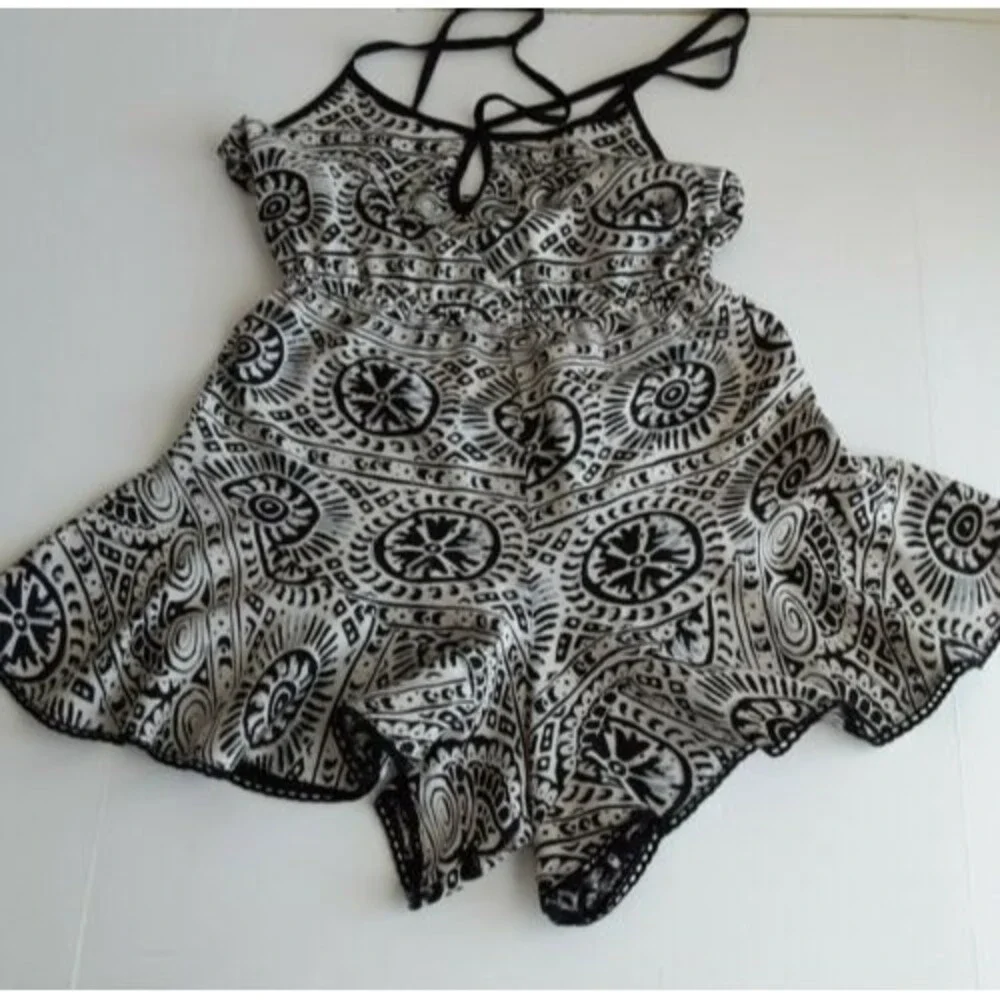 ANGIE Beige/Black Sleeveless Summer Strappy Shorts Romper 100% Rayon Size S